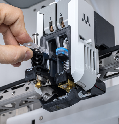 UltiMaker Factor-4-Pilar-2-FDM-desktop