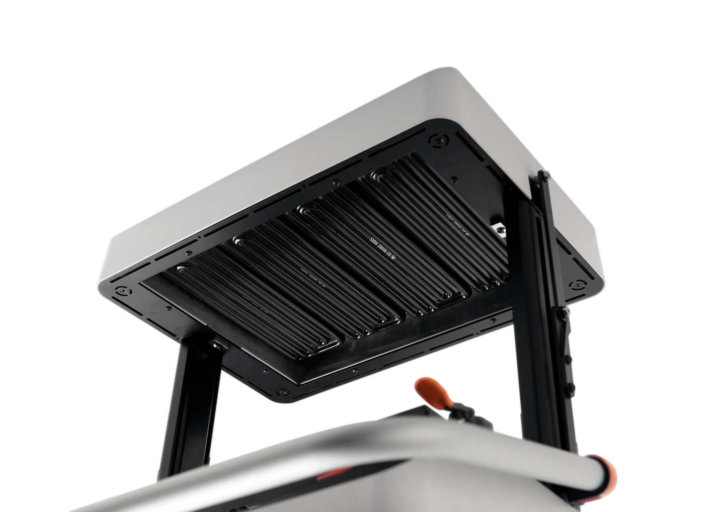 Vaquform - desktop vacuum former with built in vacuum pump