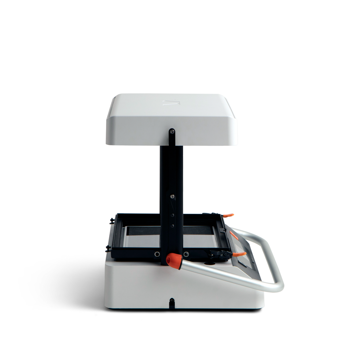Vaquform - desktop vacuum former with built in vacuum pump